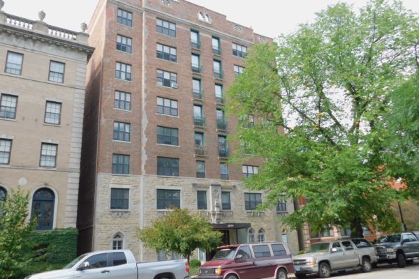 Image of Terrific Downtown Evanston 1Br- All utilities included. Close to shopping, restaurants & transportation!