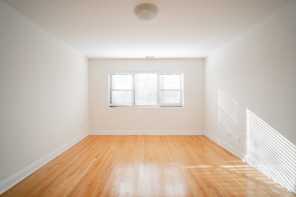 515 Sheridan sunny bedroom