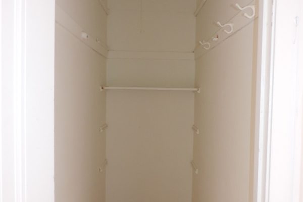 2525-2537 Eastwood Ave closet