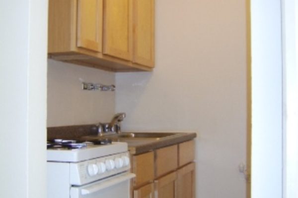 1570 Oak kitchen