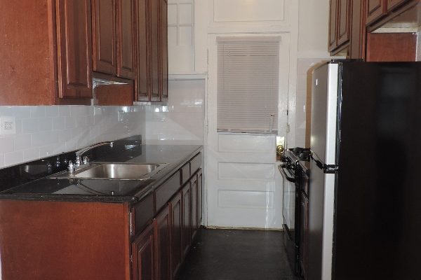 500-16 5th St kitchen