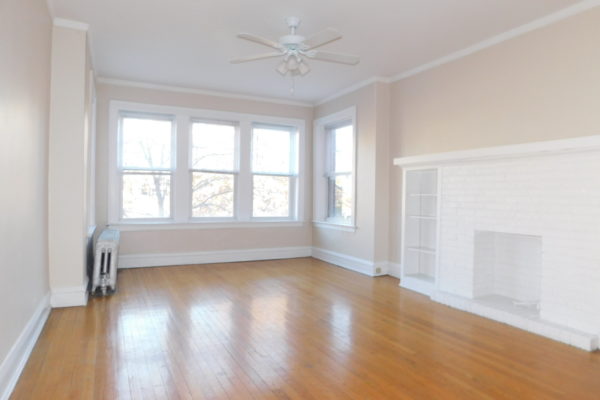 Image of Evanston – stellar 1Br with large rms, modern kitchen, dishwasher and dogs ok!
