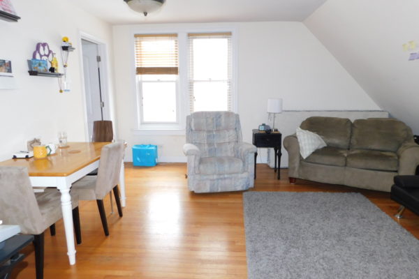 Image of Awesome 3Br/1.5ba steps to campus w/ in unit laundry, CA, DW & parking