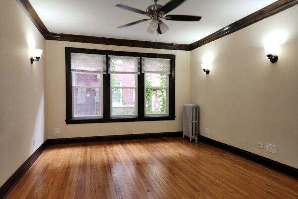 Image of Amazing SE Evanston 1br w/ large room, formal dining rm, all new kitchen/bath and in unit laundry!
